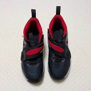 Nike Kids Black and Red Sneakers